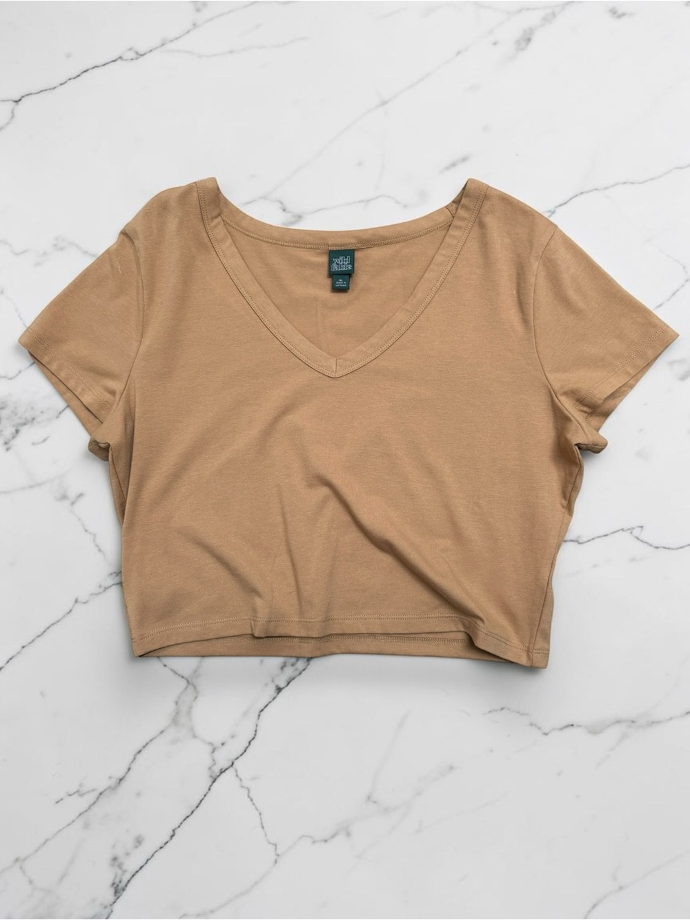 ✨Wild Fable Cropped V-Neck Tee in Camel✨